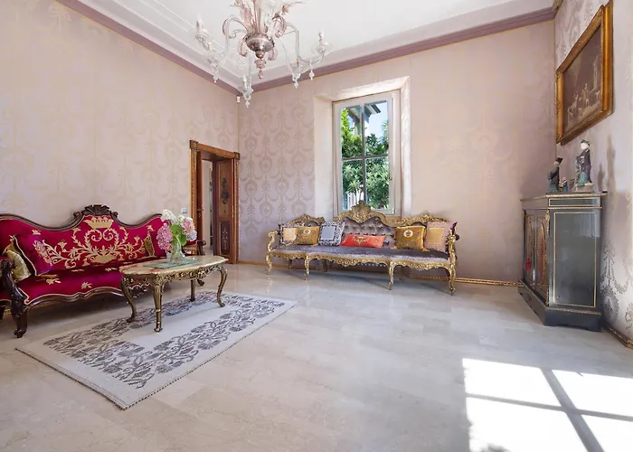 Historic Argegno Villa Dizzasco