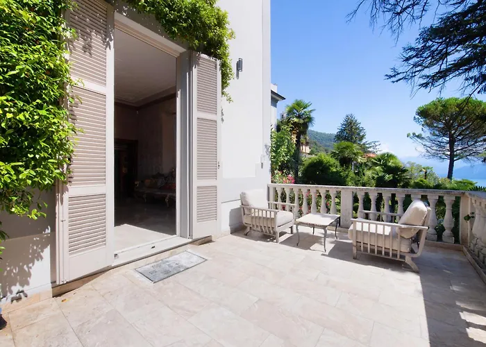 Historic Argegno Villa Dizzasco