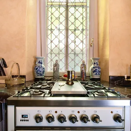 Historic Argegno Villa Dizzasco