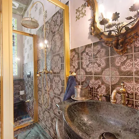 Historic Argegno Dizzasco