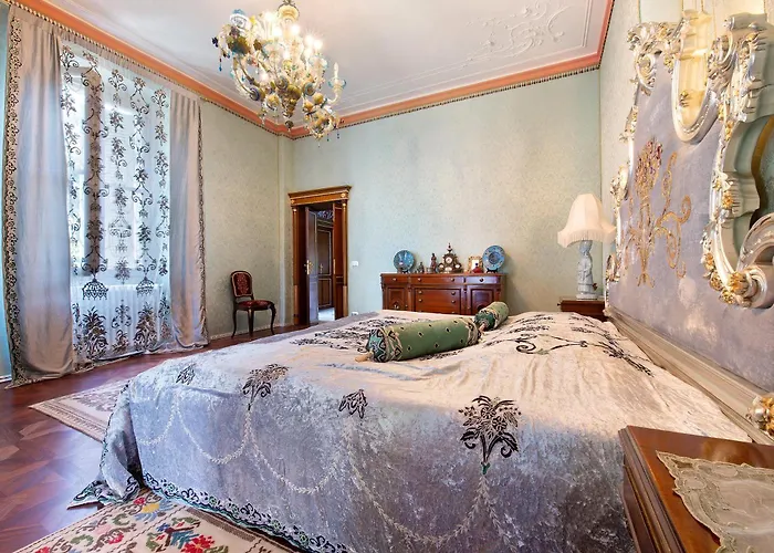 ヴィラ Historic Argegno Dizzasco